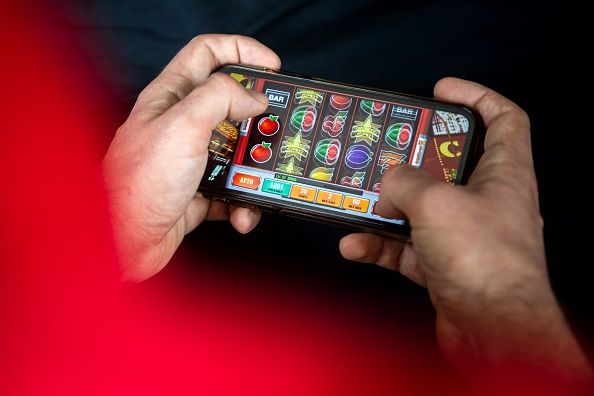 4 card poker online casino